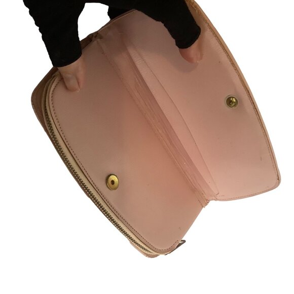 Vtg Pink Faux Leather Slim Clutch Wallet Rose Floral Cameo Zip Cottagecore - Picture 5 of 12